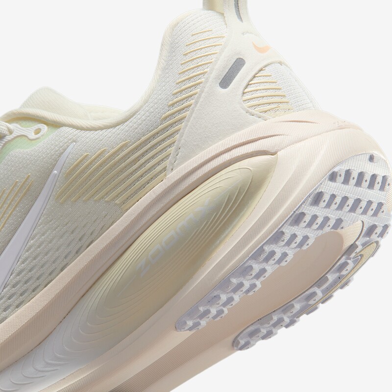 Nike Vomero 18 